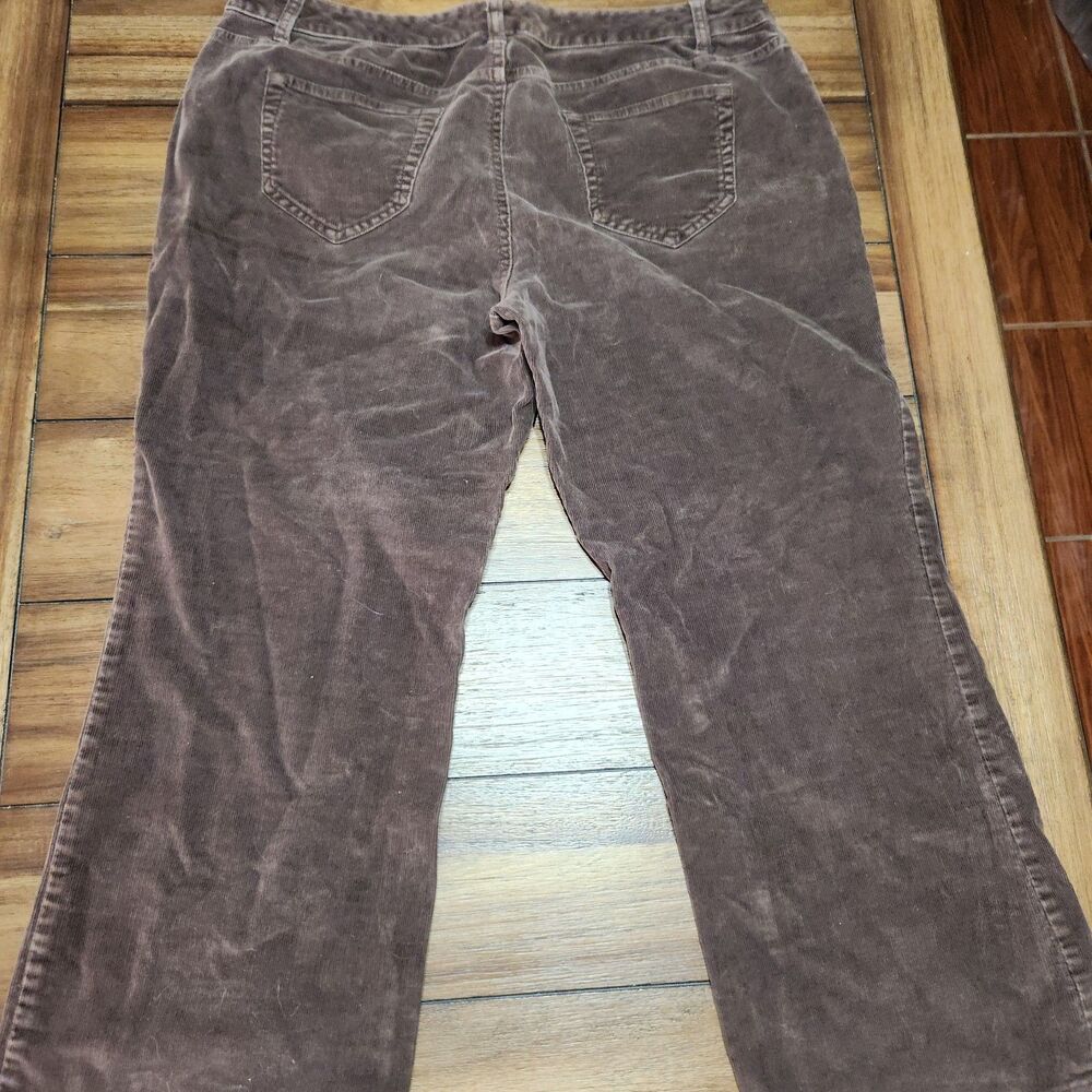 Sonoma Life + Style Petite Brown Corduroy 16 P Short